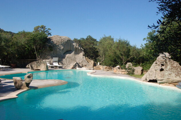 Villa a 2 km dalla spiaggia per 4 pers. con accesso piscina a Olbia