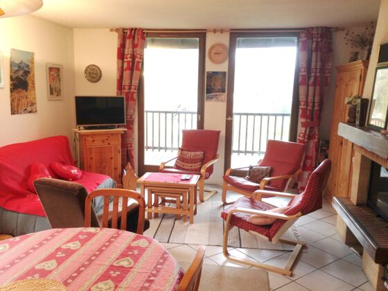 Amazing appartement 1 km away from the slopes for 8 ppl. with balcony