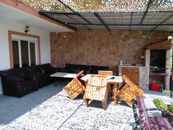 Appartement 1 km away from the beach for 7 ppl. with garden at Ulcinj
