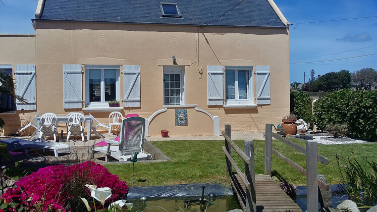 Haus 500 m vom Strand entfernt für 8 Pers. mit Garten in Cléder