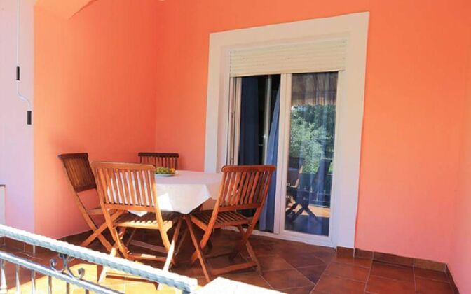 150 m away from the beach! Nice appartement for 6 ppl. at Bibinje