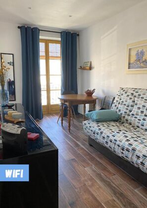Apartamento a 3 km de la playa para 2 pers. con balcón en Bastia
