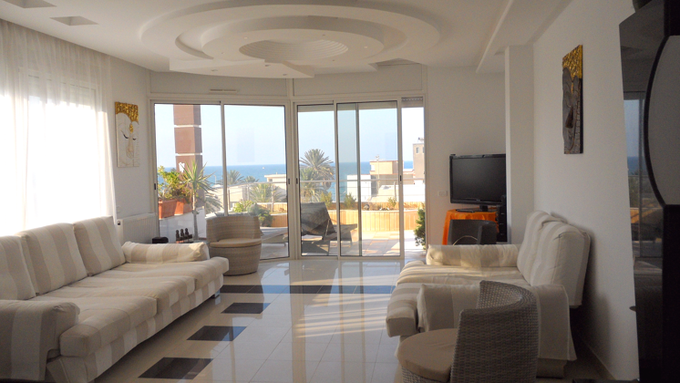 ¡A 100 m de la playa! Apartamento para 6 pers. con terraza en Mahdia