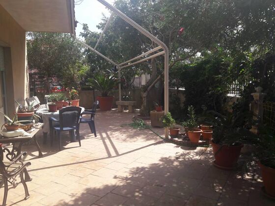 Nice studio for 2 ppl. with garden and terrace at Ragusa