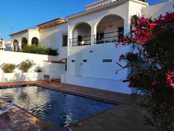 Villa for 8 ppl. with swimming-pool, sea view and garden at L'Escala