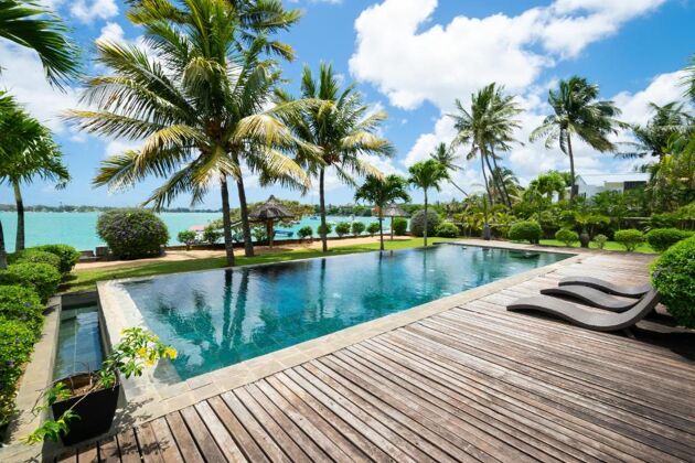 Villa pour 8 pers. avec piscine partagée, vue sur la mer et jardin