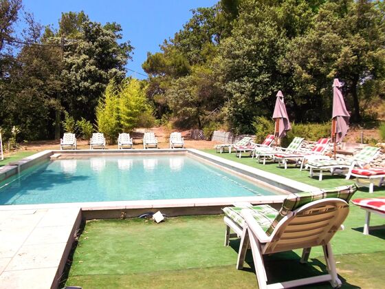 Villa for 14 ppl. with swimming-pool and garden at Vaison-la-Romaine