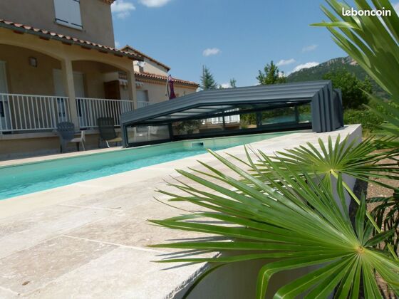 Casa para 4 pers. con piscina compartida y terraza en Nant