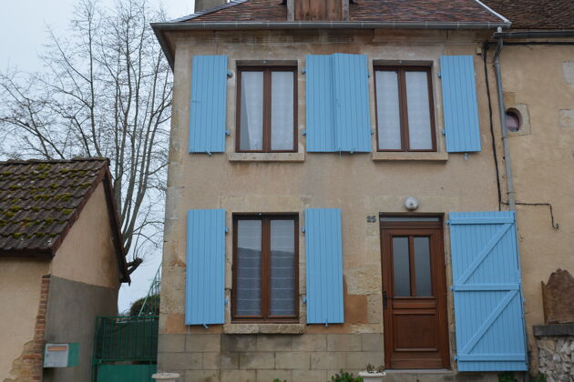 House for 4 ppl. with garden and terrace at Saint-Amand-en-Puisaye