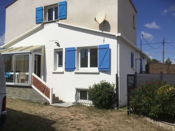 200 m away from the beach! House for 8 ppl. at Saint-Hilaire-de-Riez