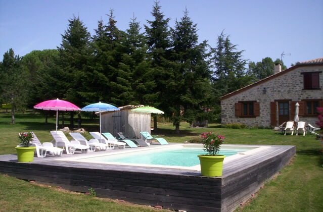 Maison pour 7 pers. avec piscine et terrasse à Saint-Cirq