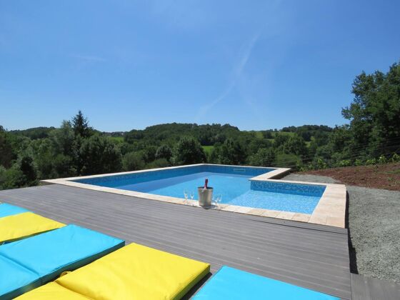 Villa for 10 ppl. with swimming-pool and sauna at Vars-sur-Roseix