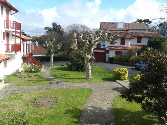 150 m away from the beach! Studio for 4 ppl. with garden at Guéthary