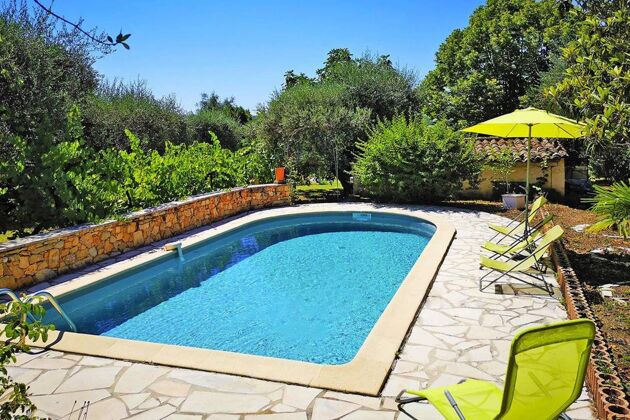 Jolie villa pour 4 pers. avec piscine, jardin et terrasse à Fayence