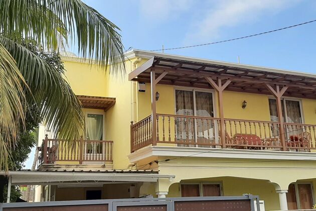 Wohnung 1 km vom Strand entfernt für 6 Pers. mit jacuzzi in Port Louis