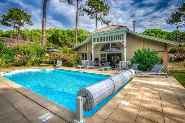 Villa a 2 km de la playa para 6 pers. con piscina y terraza en Lacanau