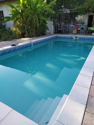 Apartamento para 4 pers. con piscina compartida, jardín y terraza