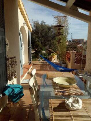 House 4 km away from the beach for 4 ppl. with garden at Toulon