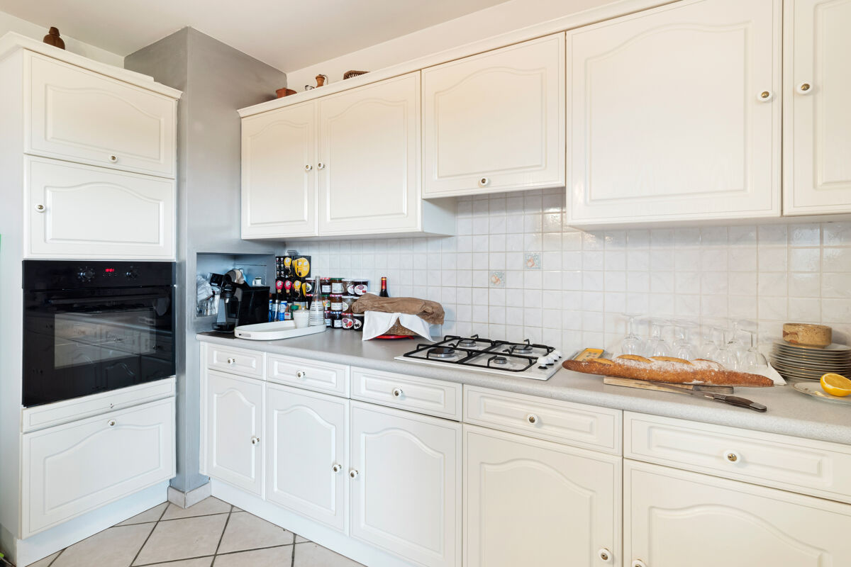 Kitchen House Saint-Cyr-sur-le-Rhône