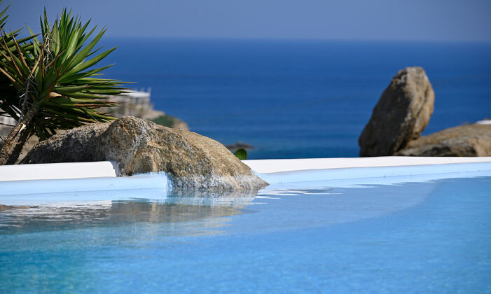 Villa à 800 m de la plage pour 14 pers. avec piscine à Platis Gialos