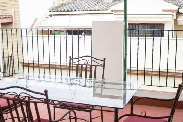Beautiful appartement for 2 ppl. with terrace and balcony at Sevilla
