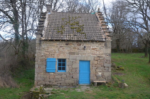 Nice house 3 km away from the beach for 3 ppl. at Meyrignac-l'Église
