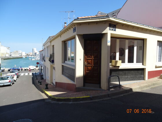 House 1 km away from the beach for 6 ppl. at Les Sables d'Olonne