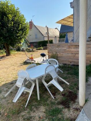 Nice house for 4 ppl. with shared pool and garden at Saint-Patrice
