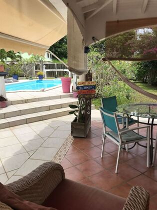 Estudio para 2 pers. con piscina compartida y terraza en Les Abymes