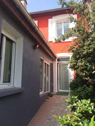 House 1 km away from the beach for 6 ppl. with garden at Chaligny