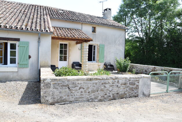 Amazing house for 5 ppl. with garden and terrace at Saint-Germier