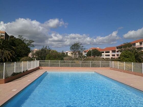 Studio 2 km away from the beach for 2 ppl. with shared pool at Fréjus