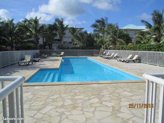 100 m away from the beach! Appartement for 4 ppl. with shared pool