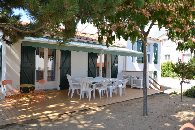 House for 10 ppl. with garden and terrace at La Tranche-sur-Mer