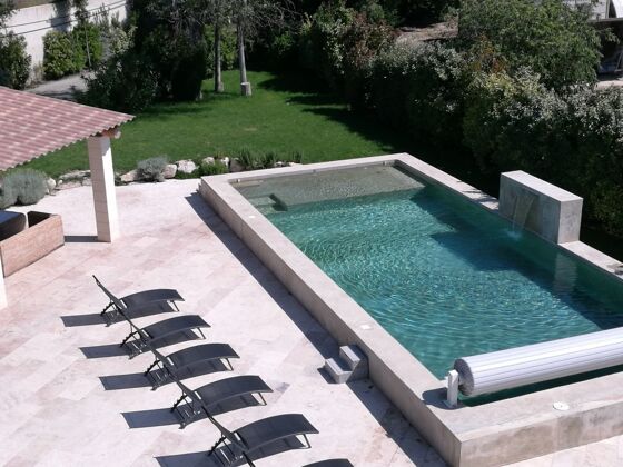 Grande casa per 18 pers. con piscina e terrazza a Pernes-les-Fontaines