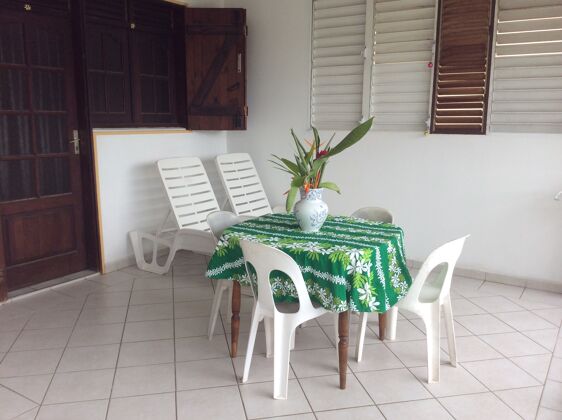 Appartement 8 km away from the beach for 4 ppl. at Petit Canal