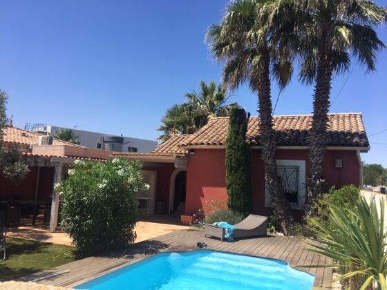 200 m away from the beach! Villa for 6 ppl. with swimming-pool at Agde