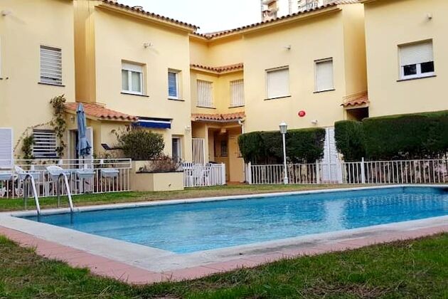 Spacious house for 8 ppl. with shared pool at Platja d'Aro