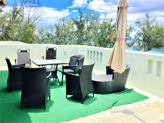 Spacious appartement for 7 ppl. with shared pool at Flic en Flac