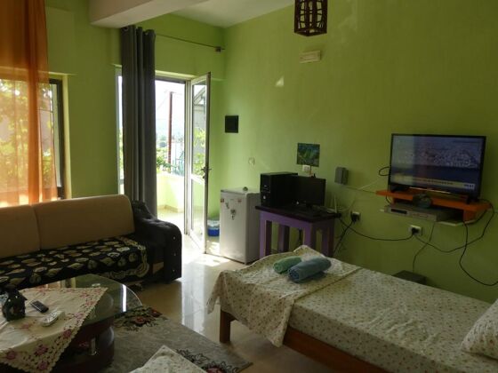 Studio for 4 ppl. with garden and balcony at District de Berat