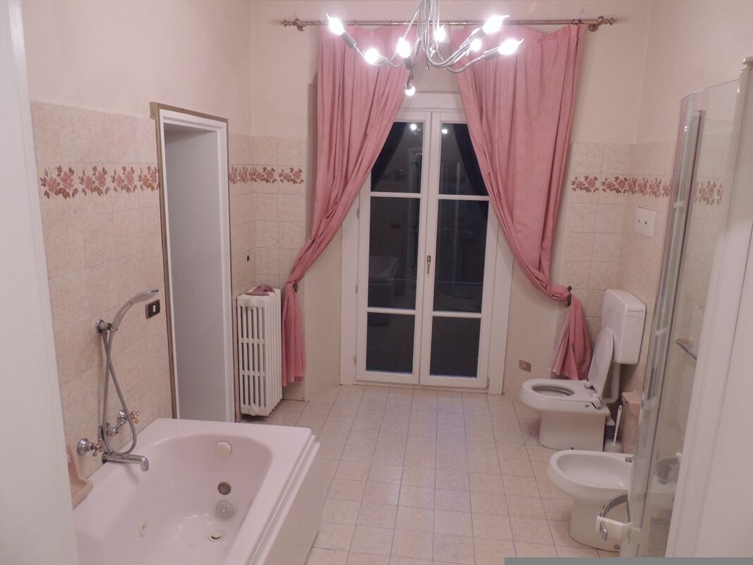 Bathroom Apartment Brescia