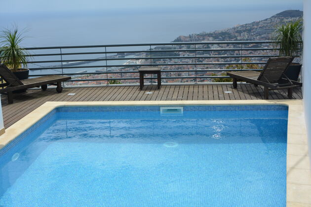 Casa a 3 km dalla spiaggia per 8 pers. con piscina e balcone a Funchal