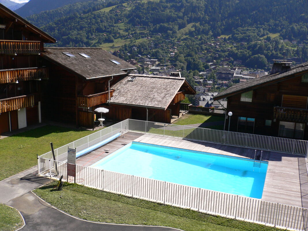 Swimming pool view Apartment Saint-Gervais-les-Bains