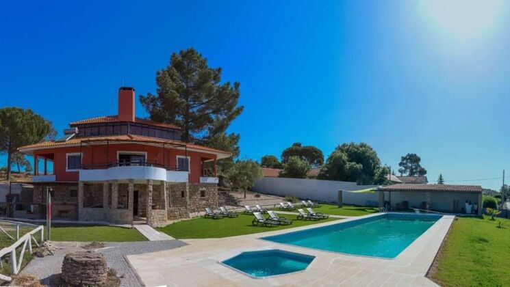 Villa per 15 pers. con piscina, giardino e terrazza a Bendada, Sabugal