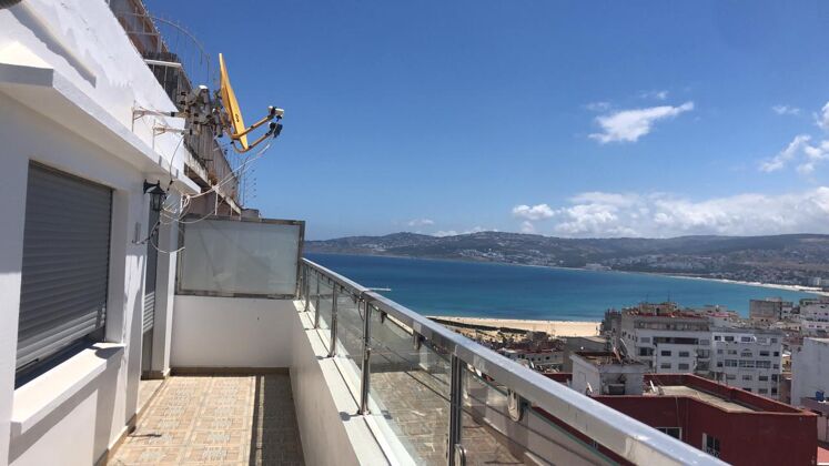 Appartamento a 1 km dalla spiaggia per 4 pers. con vista mare a Tanger