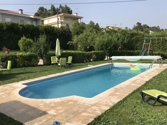 Villa für 6 Pers. mit Schwimmbad, Garten und Terrasse in Lousada