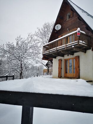 Chalet 1 km away from the slopes for 4 ppl. with terrace at Allos