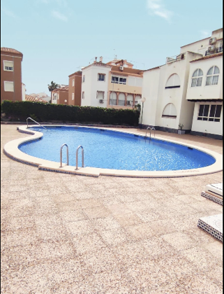 Appartement for 4 ppl. with shared pool and garden at Torrevieja