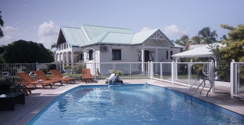 Villa for 16 ppl. with swimming-pool and sea view at Saint Francois