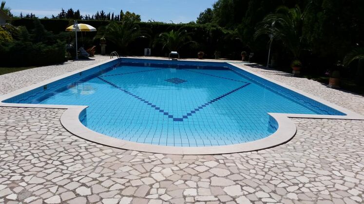 Splendido monolocale per 4 pers. con accesso piscina a Muro Leccese